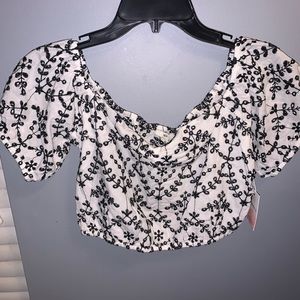 Never worn cute crop top